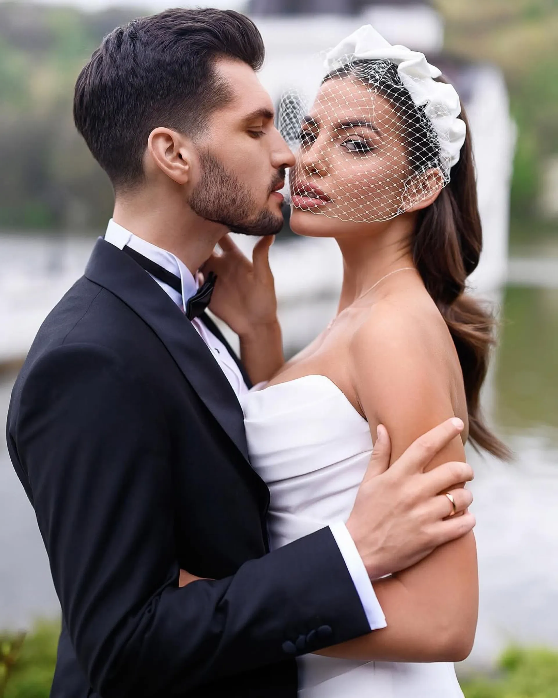 Bridal hairstyle in Saint by Khrysty Burych, hairstylist Côte d'Azur