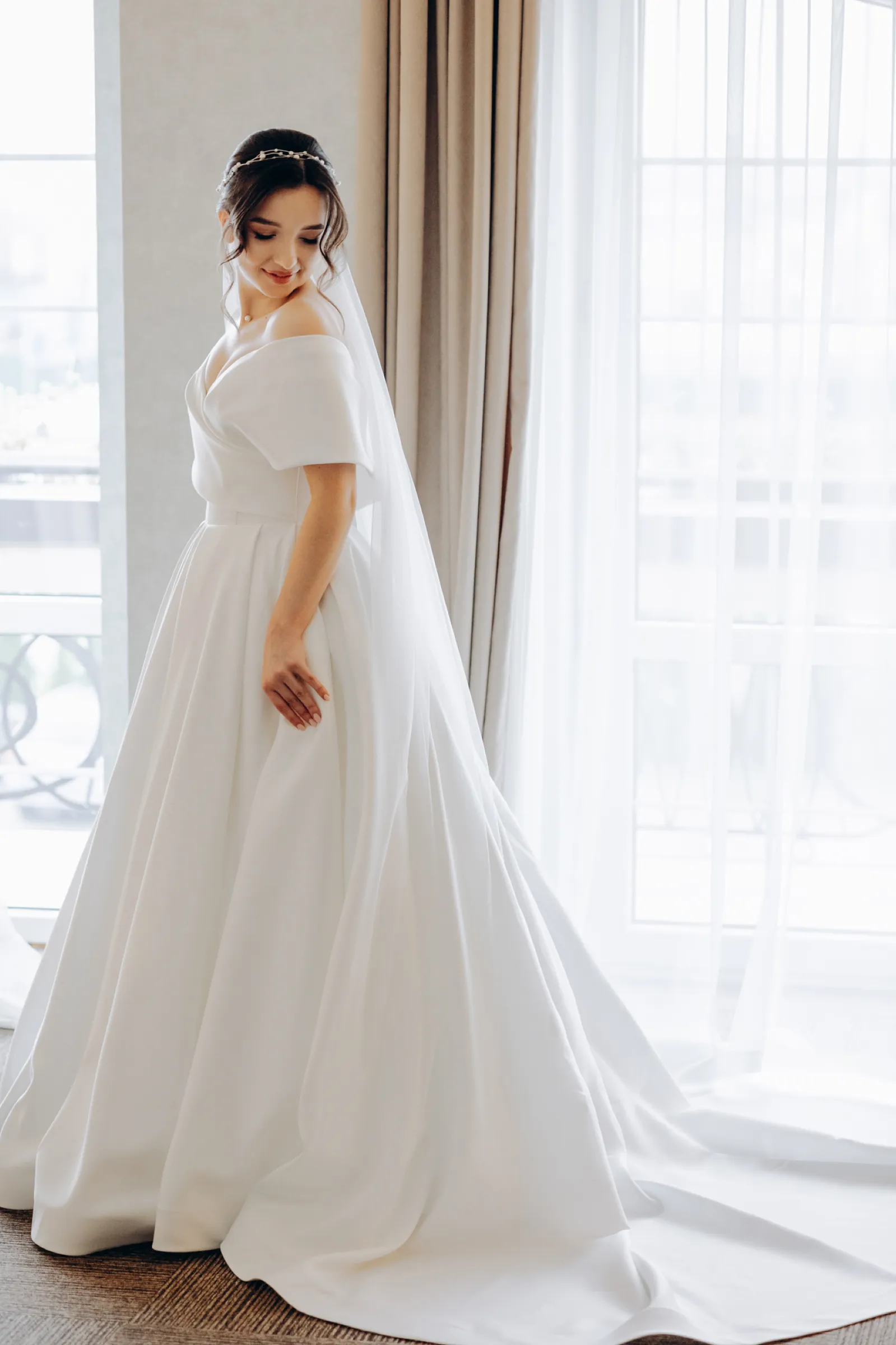 Bridal makeup in Monaco by Khrysty Burych, hairstylist Côte d'Azur